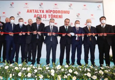 Türkiye’nin 10. Hipodromu Antalya’da Açıldı